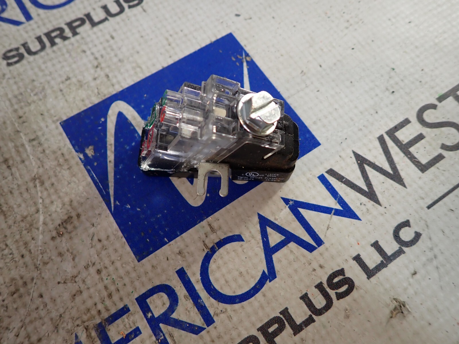 1 NEW – TII Sealed Station AD-02W-FS 899A 15-09-5 Signal Circuit Protector