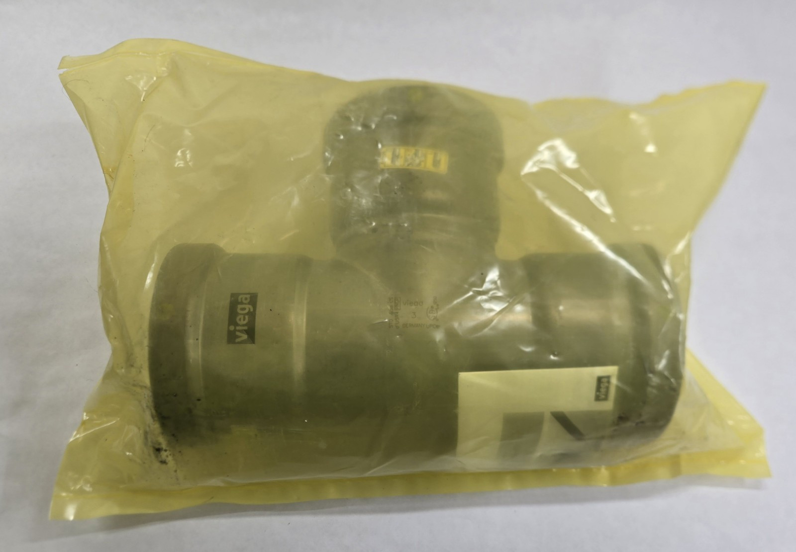 Viega 28665 MegaPressG Tee 3 x 3 x 3 200 PSI Zinc/Nickel Coated Carbon Steel