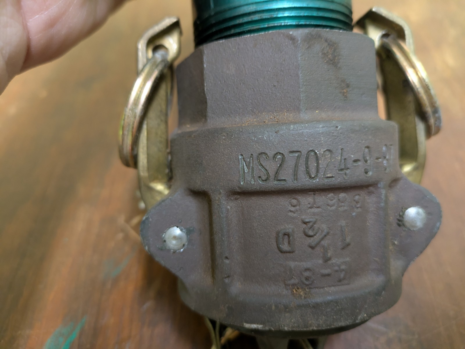 Ever-Tite 1 1/2″ Cam Groove Coupler With Snap Tite Relief Valve Unit