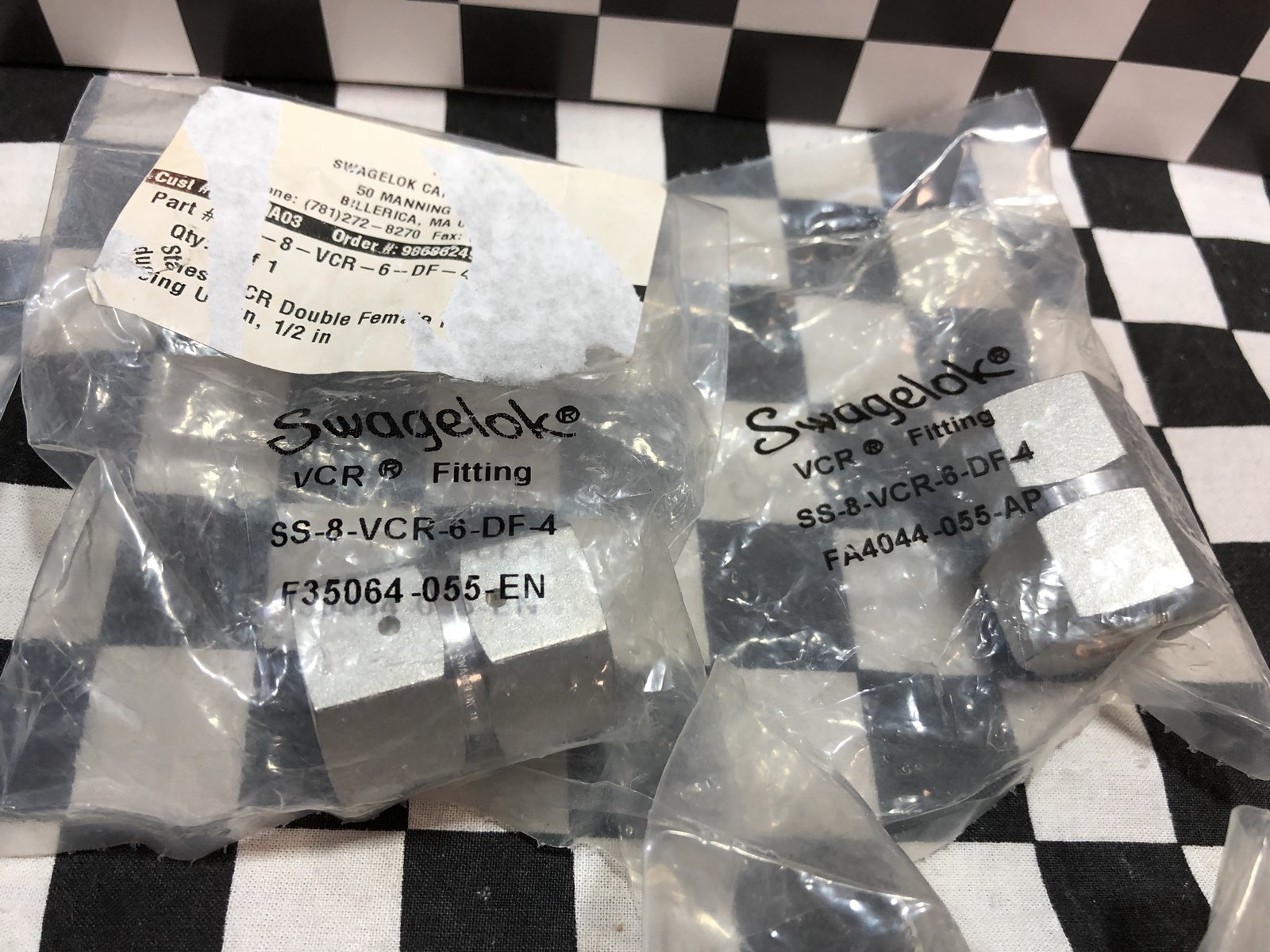 Lot Of 4 Swagelok SS-8-WVCR-6-600, SS-16VCR-CP, SS-8-VCR-6-DF-4 #113Q4