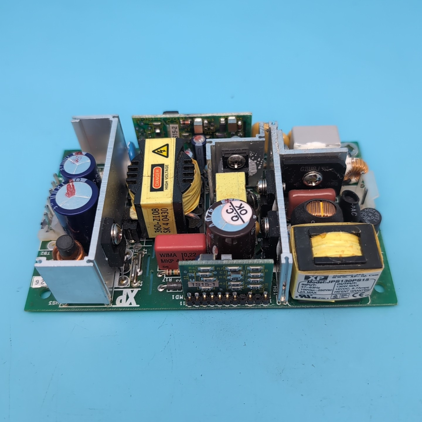 XP Power Supply JPS130PS15 47-63Hz 100-250VAC IN / 130W MAX 15V DC 8.7A OUT