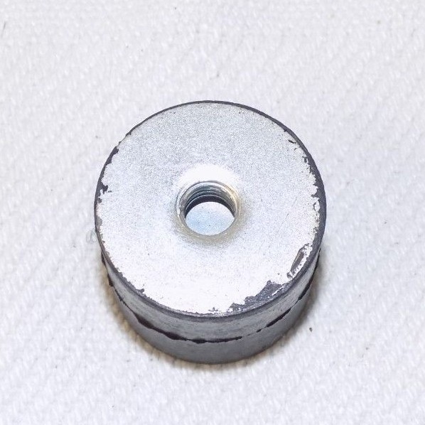 NEW QTY 4 Shock Absorber 8mm X 1.25 Thread Resilient Mount 1 1/4″ W x 1″ H,