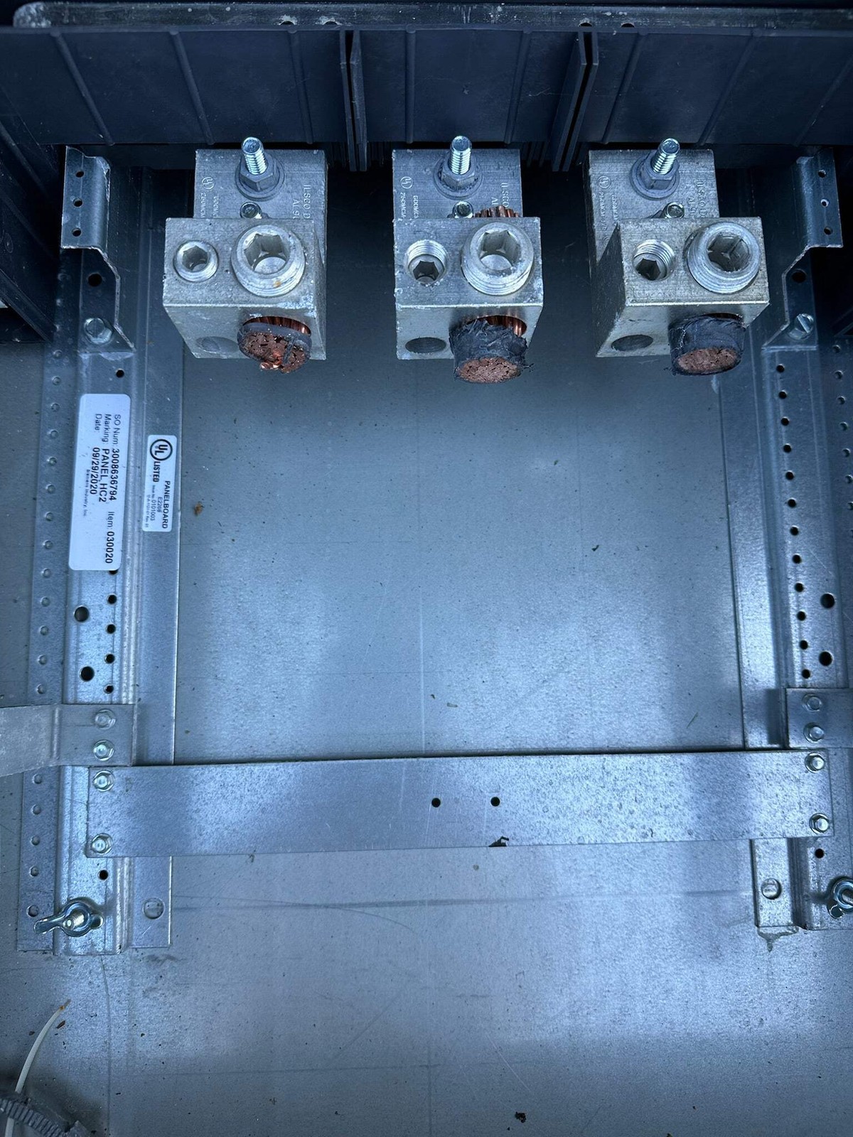 Siemens 480Y/277 V P3E80ML400FBS 400A 3-Phase Grow Light Panelboard 81 Breakers