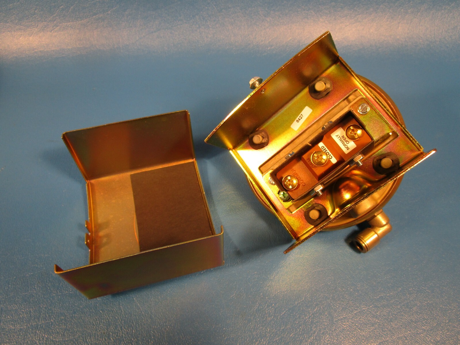 Dwyer, 1820-20 Compact Low Differential Pressure Switch