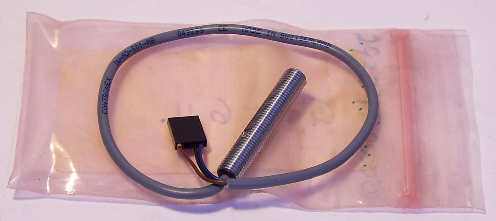 1 NEW CONTRINEX DW-AD-501-M8 PROXIMITY SWITCH NNB ***MAKE OFFER***