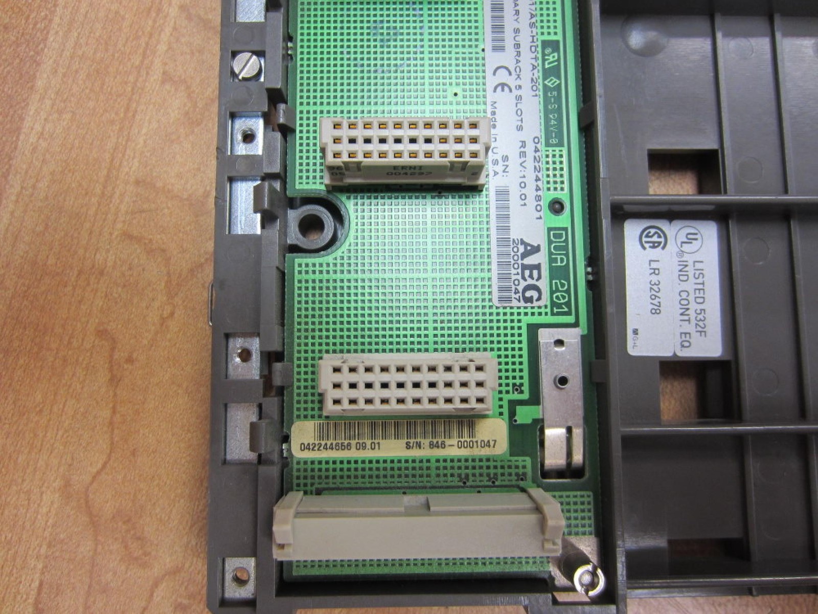 Schneider Modicon DTA 201/AS-HDTA-201 AEG Subrack Rev: 10.01