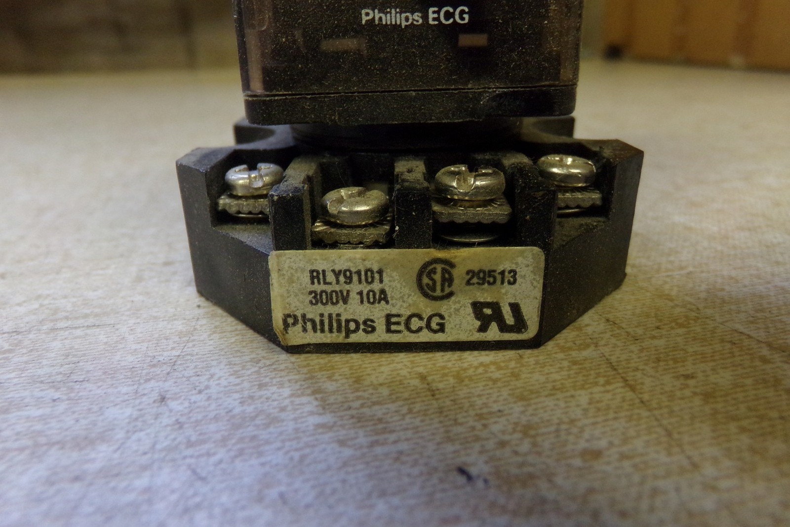 ECG Relay RLY1123 and Socket Base RLY9101 24VDC *FREE SHIPPING*