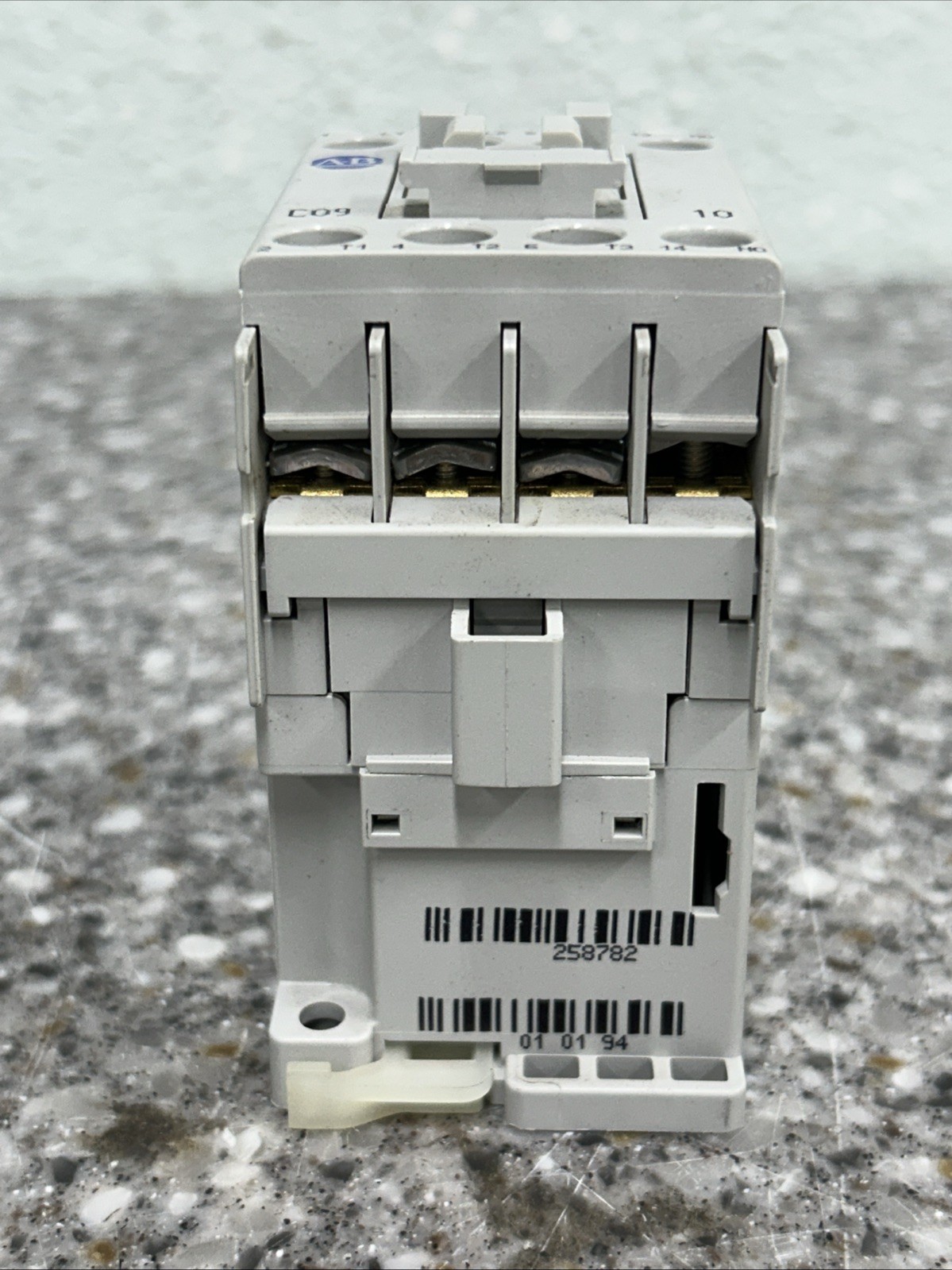 USED ALLEN BRADLEY 100-C09E*10 SERIES A CONTACTOR 100-C09E 10