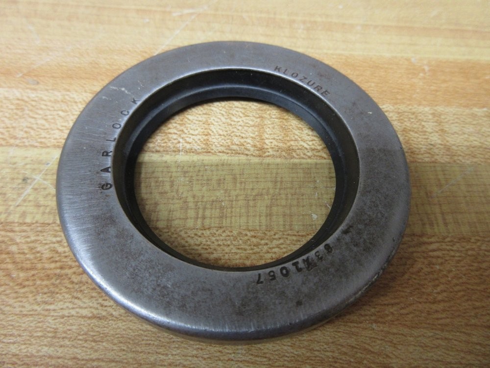 Garlock Klozure 63-1057 Oil Seal 63X1057