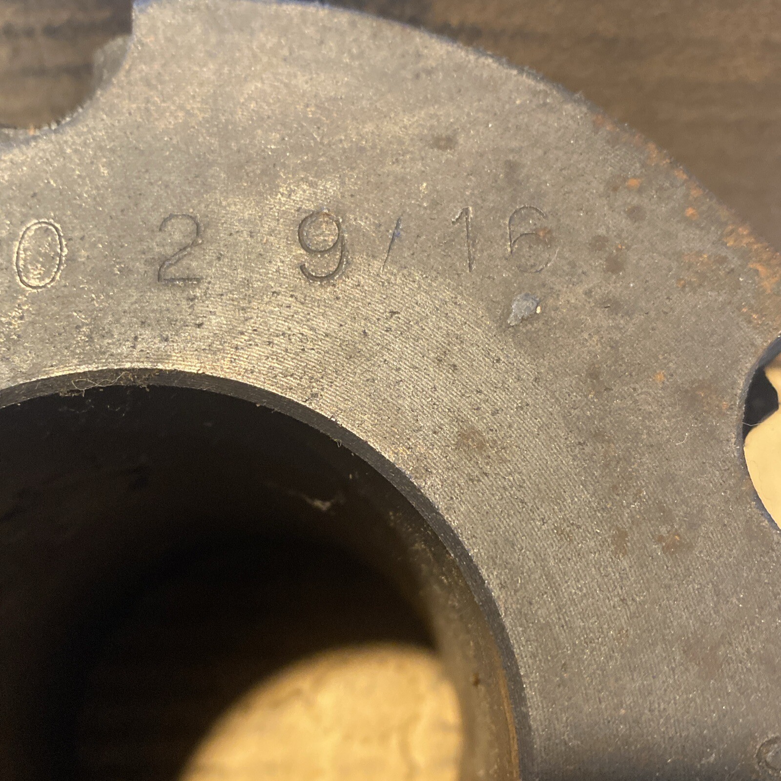 NEW MARTIN 4040-2-9/16 TAPER LOCK BUSHING 40402916 Some Surface Rust