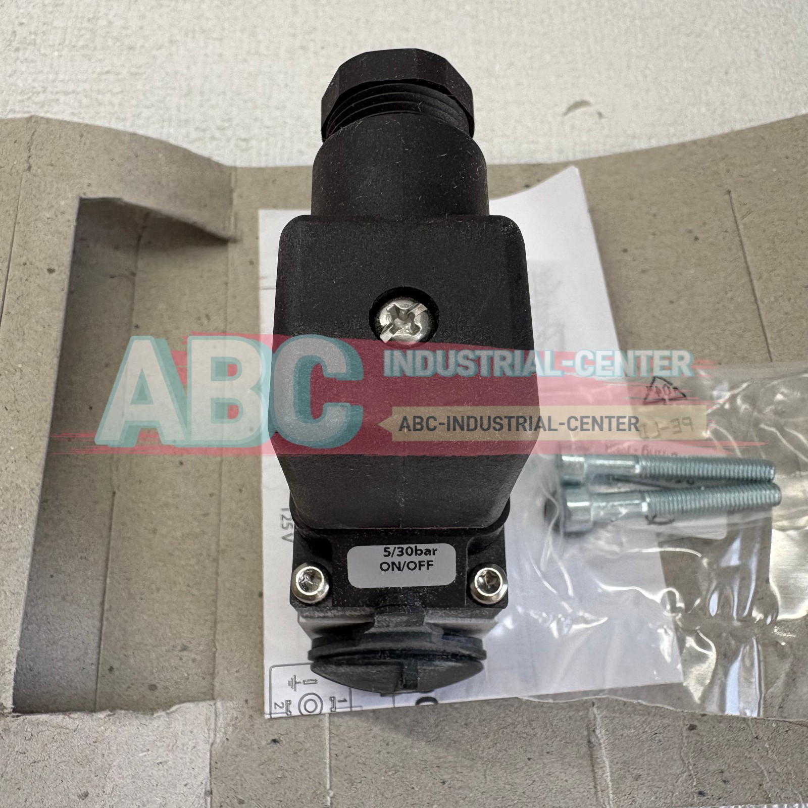 Danfoss 061B000366 MBC5100 pressure sensor#1pcs new in box