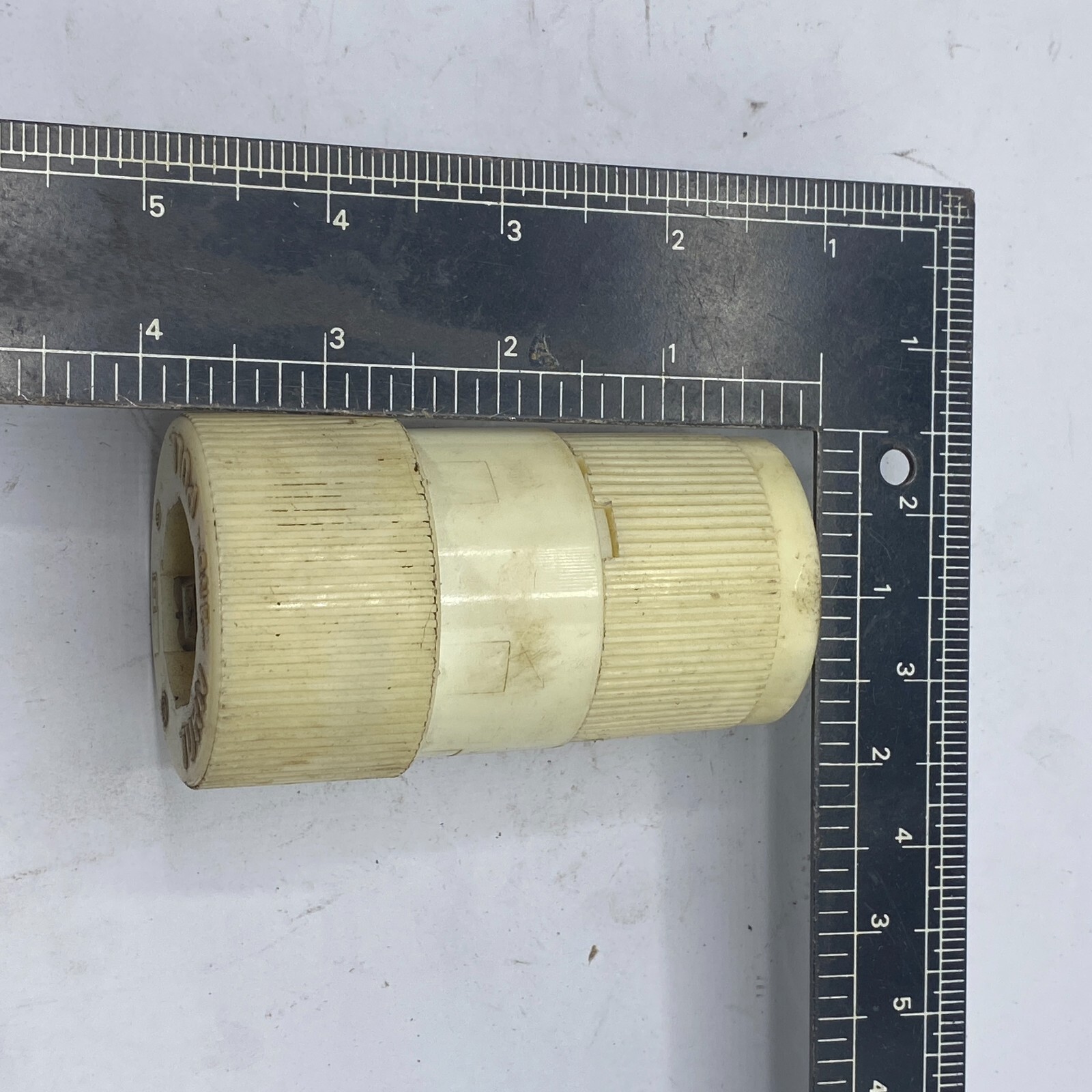 BRYANT NEMA L15-30 Receptacle 30A 250V 3Ø 3-Pole 4-Wire 🔔