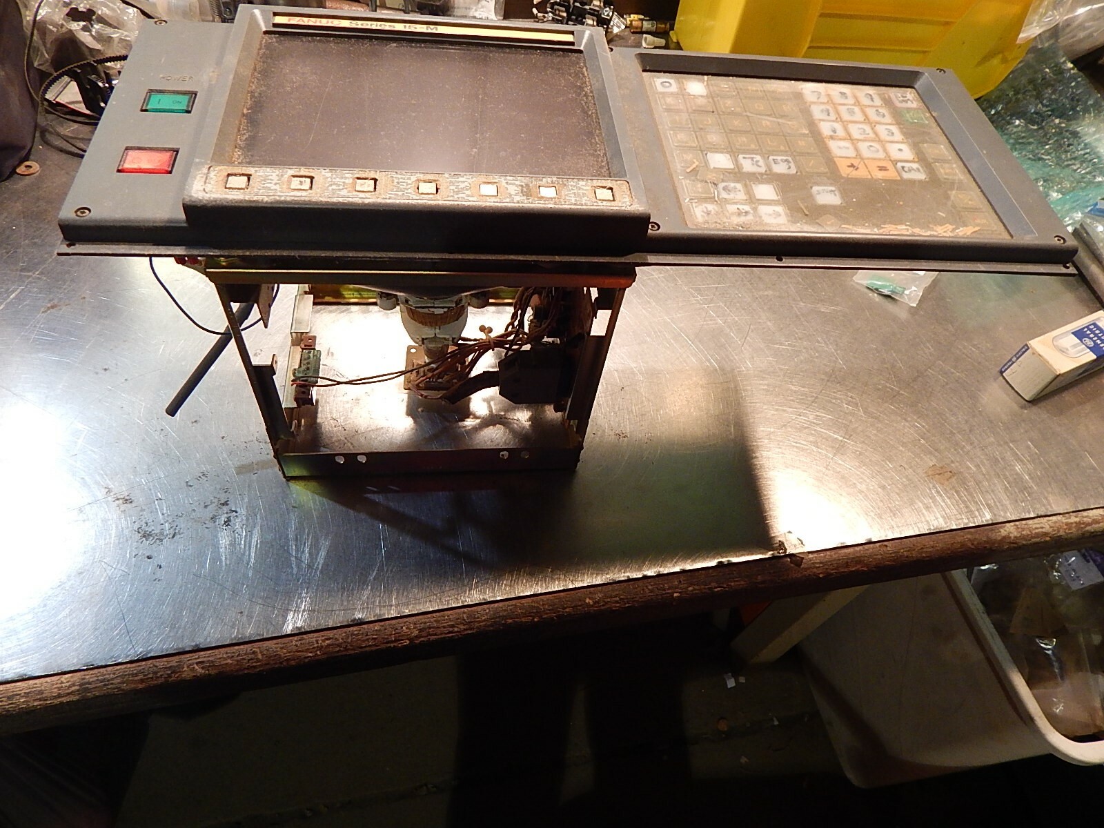 Fanuc A02B-0094-C021 CRT/MDI Unit N4673 1990 03 Keyboard N860-3161-T001-03A