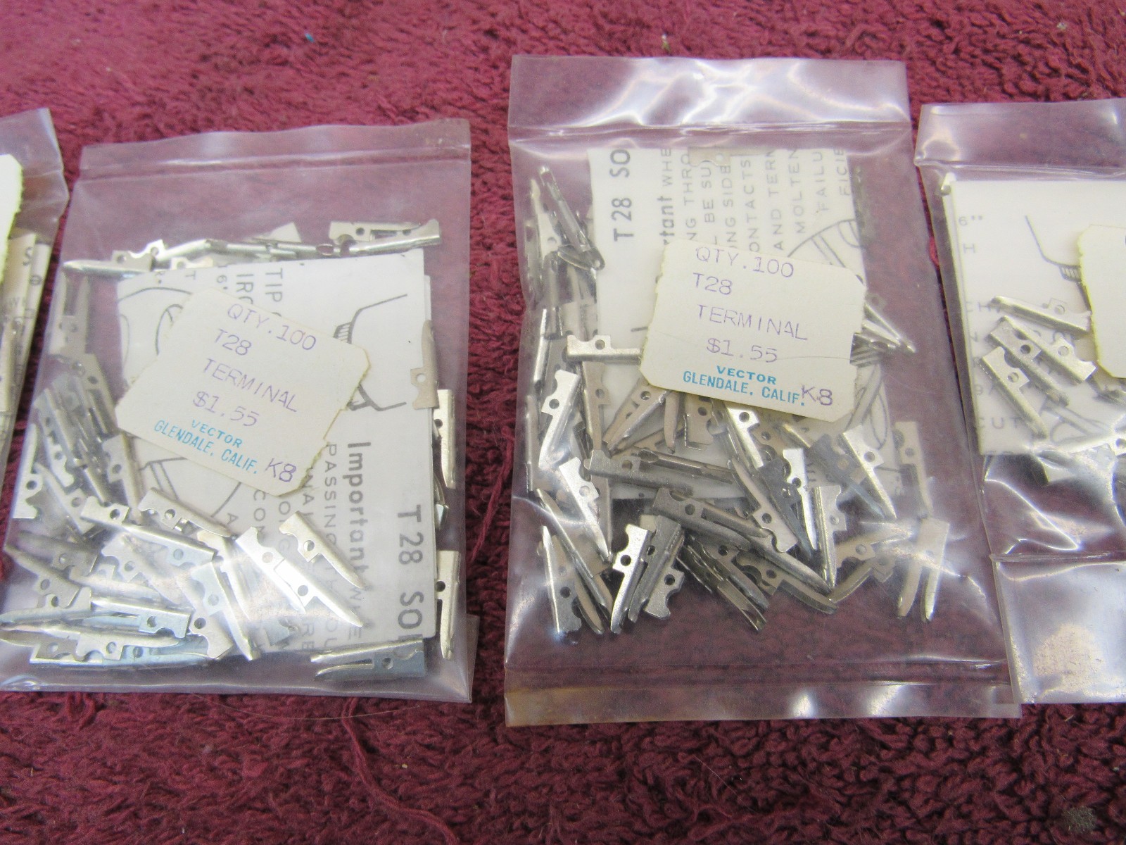 500 NOS NIP Vector Electronics T28 Silver Push in Terminal