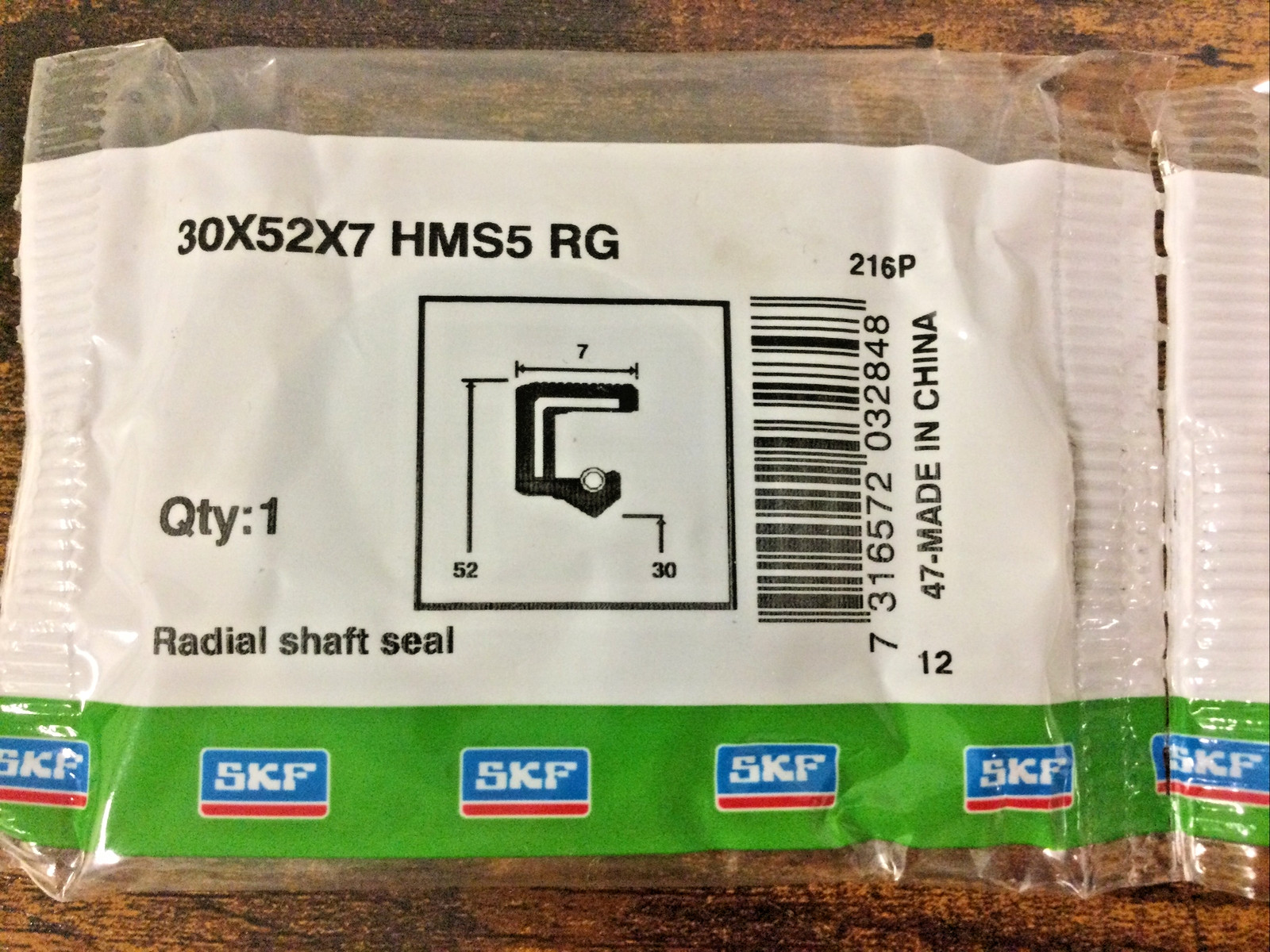 NEW, (LOT 3), SKF / CR SEALS, 30x52x7 HMS5 RG, RADIAL SHAFT SEAL, FREE SHIPPING