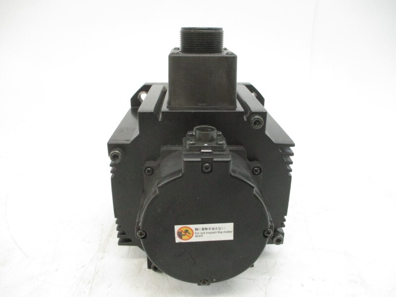 OMRON R88M-K1K520T-S2 107VAC 9.4A UNMP