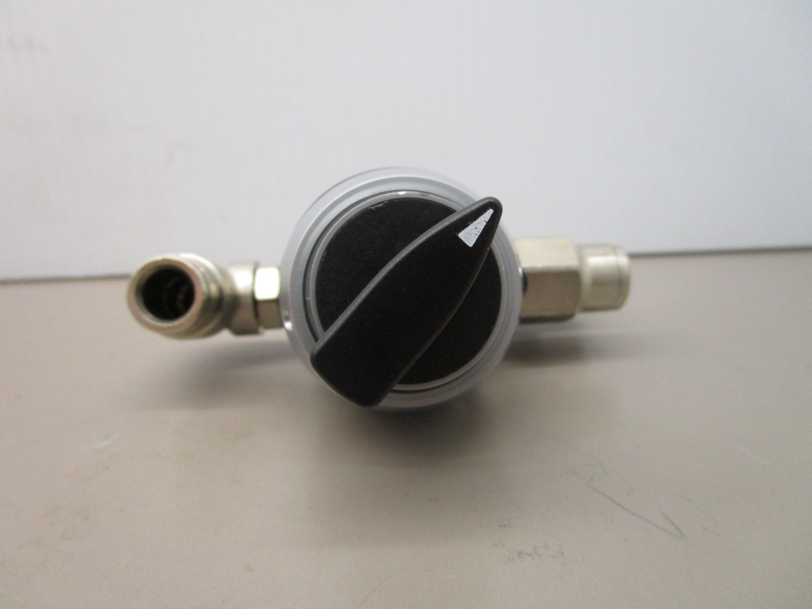 Norgren 265010C Pneumatic Control Valve Switch 72362