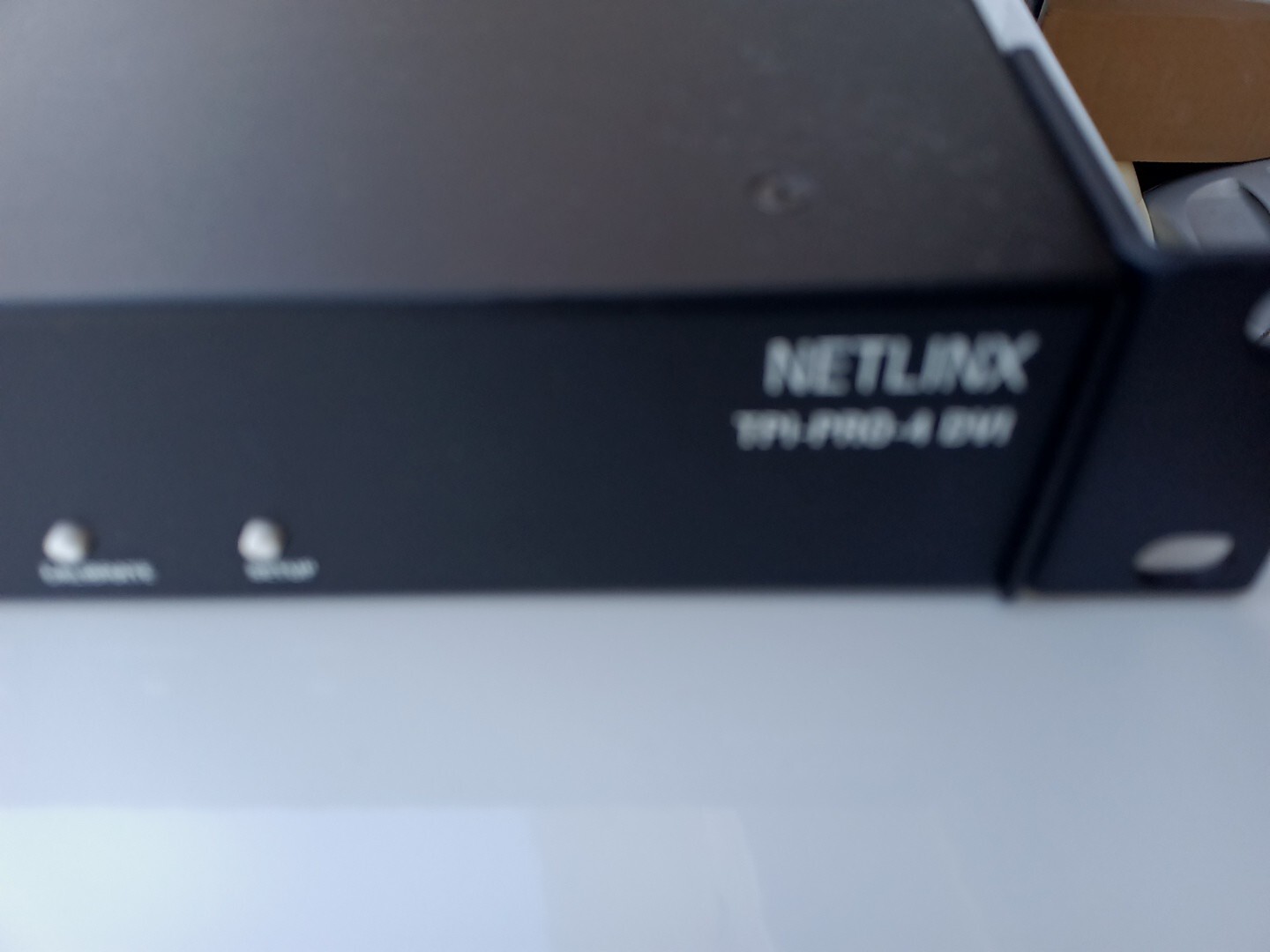 ^ AMX Netlink TPI-PRO-4 DVI Total Presentation Interface