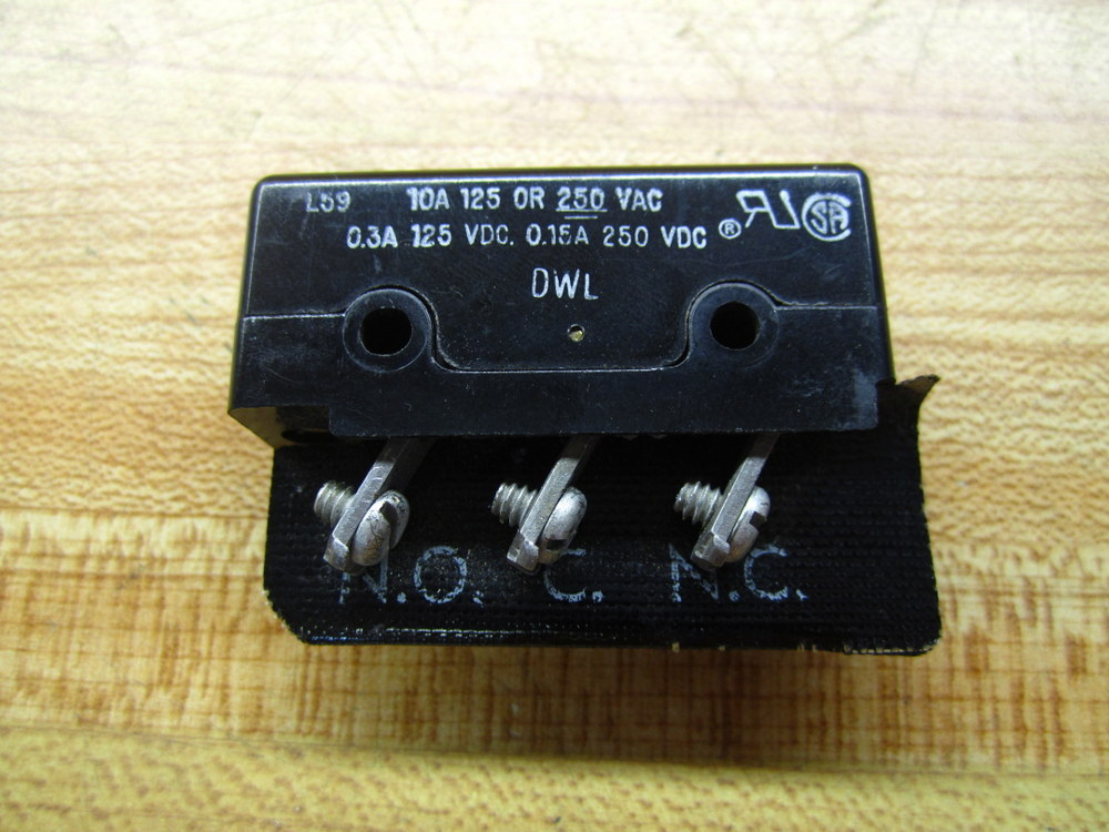 Microswitch DT-2R711-B6 Limit Switch DT2R711B6