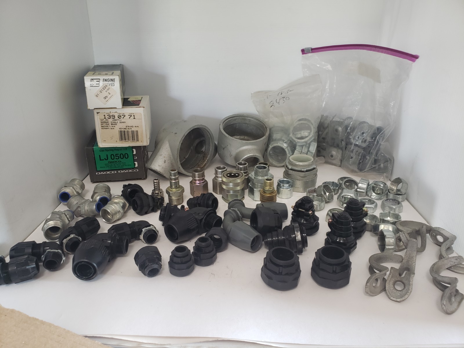 LARGE ASST. DADCO, MASTER LOCK, T&B, SNAP-TITE, CROUSE HINDS & OTHER INDUSTRIAL