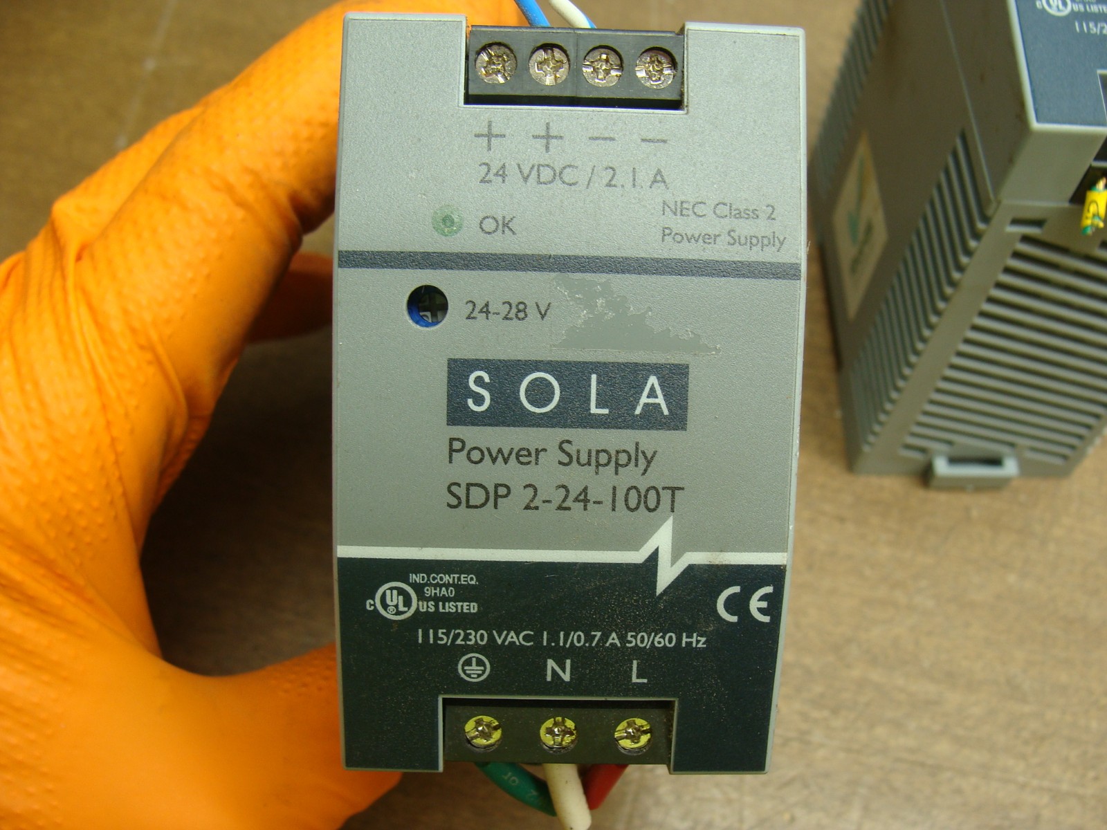 LOT OF 2 SOLA AC TO DC SWITCHING POWER SUPPLIES SDP 2-24-100T OUT: 24VDC / 2.1A