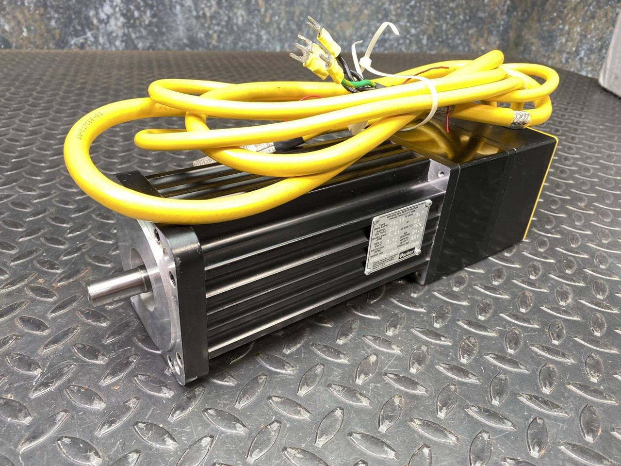 Parker Hannifin CM923KE-4021 Brushless Servo Motor 340V 7500RPM Refurbished