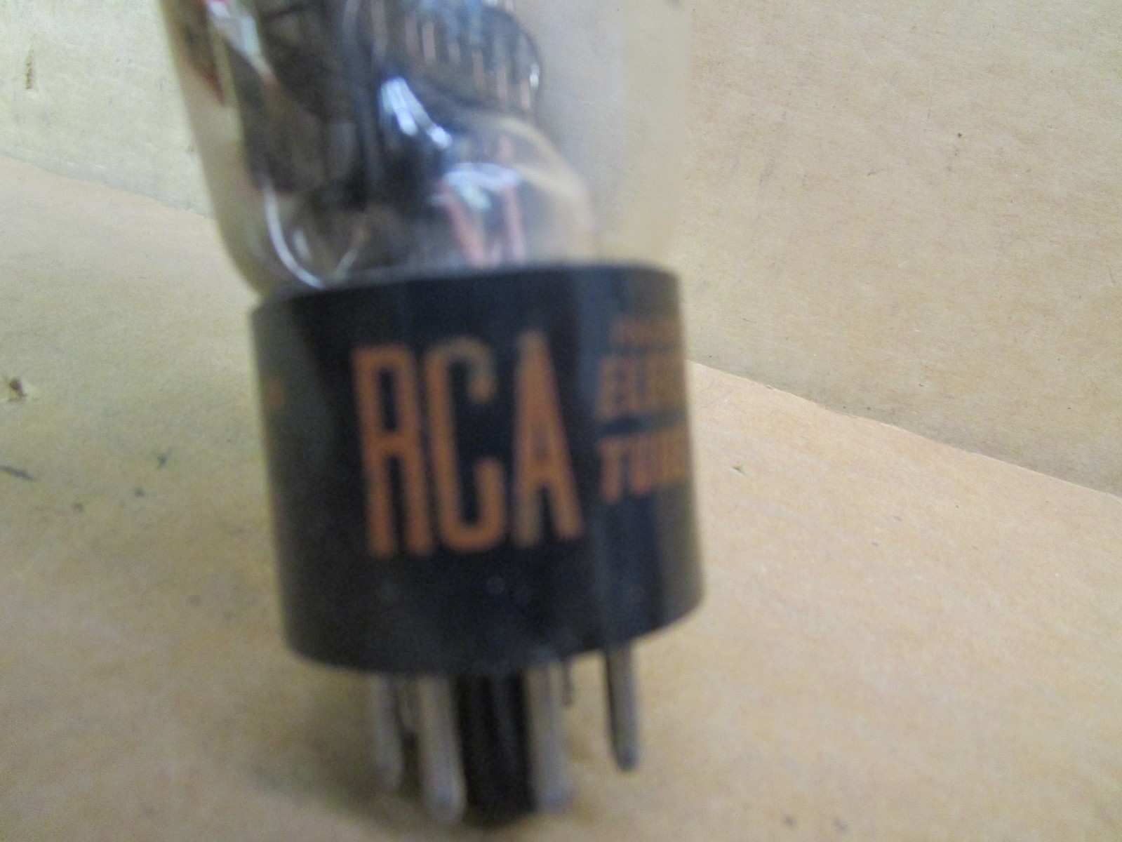 New Open Box Mixed Lot of 8 Pcs RCA 2050 GE NH1885 GE 2050A/2050 Tube 51512LR