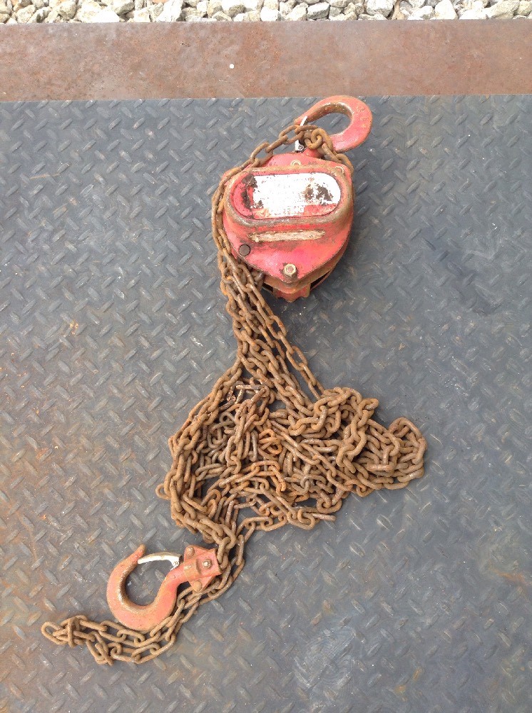 Coffing LHH Hand Chain Fall Hoist, Capacity: 1 Ton, 10′ Lift, 2000 Lb