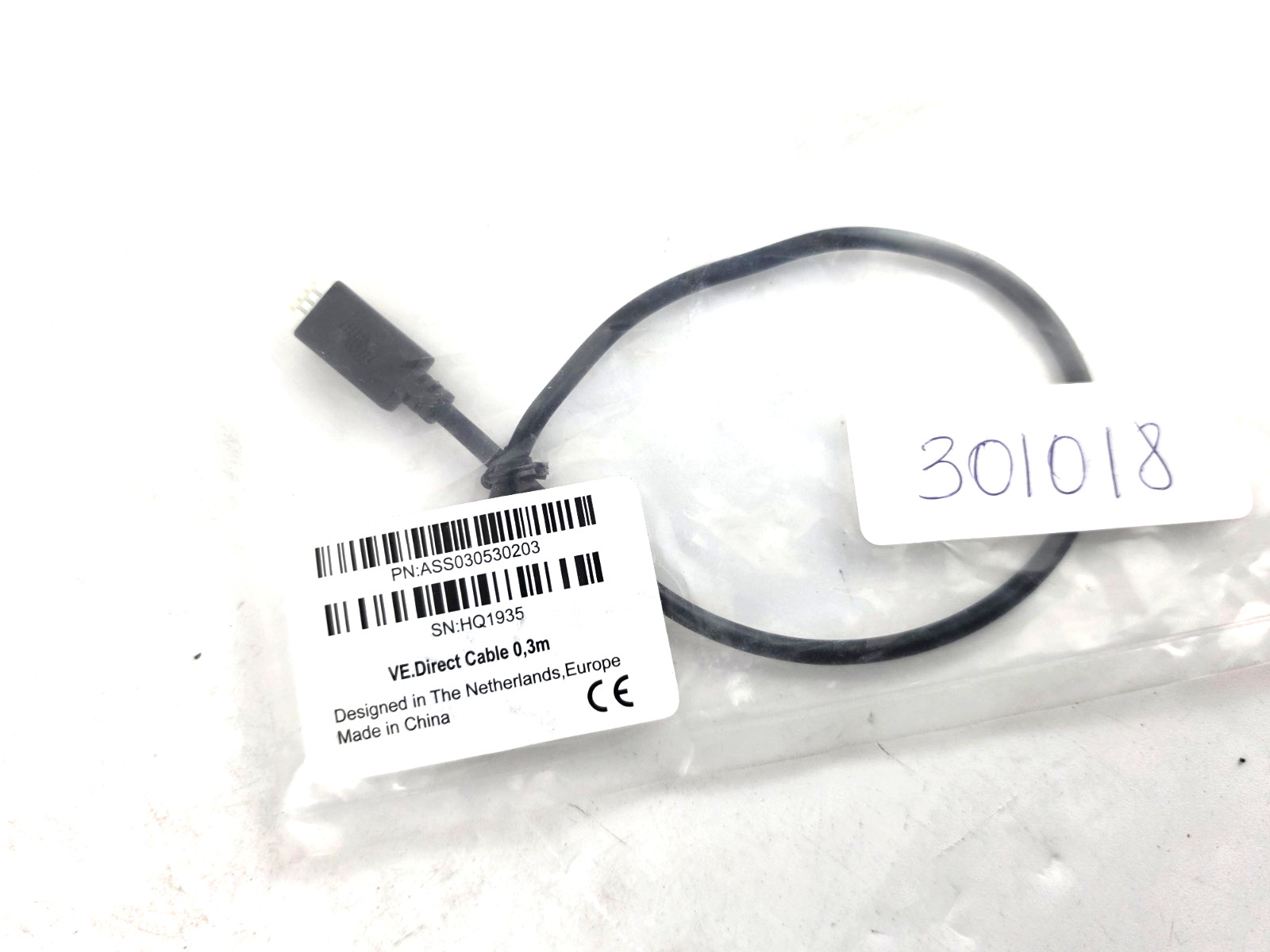 Victron Energy ASS030530203 VE.Direct Cable 0.3m 0.98ft