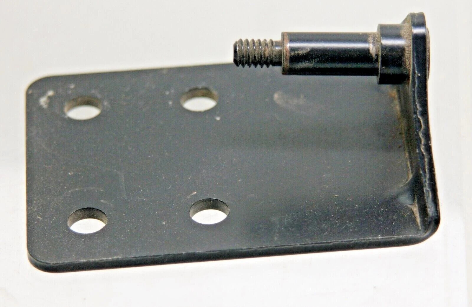 90 Degree Pin Stud Bracket 3-1/4” x 2-1/2” x 1-1/2” 2666