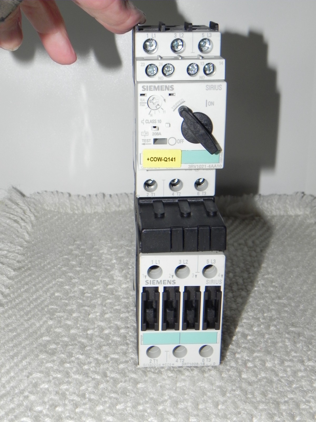 Siemens 3RA1120-4AA26-0BB4 Load Feeder w/ 3RT1926-1BB00 Surge Suppressor
