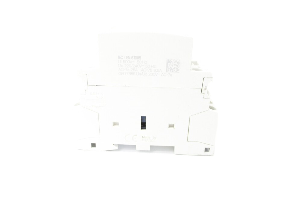 SCHNEIDER ELECTRIC A9C20838 220/240V UNMP