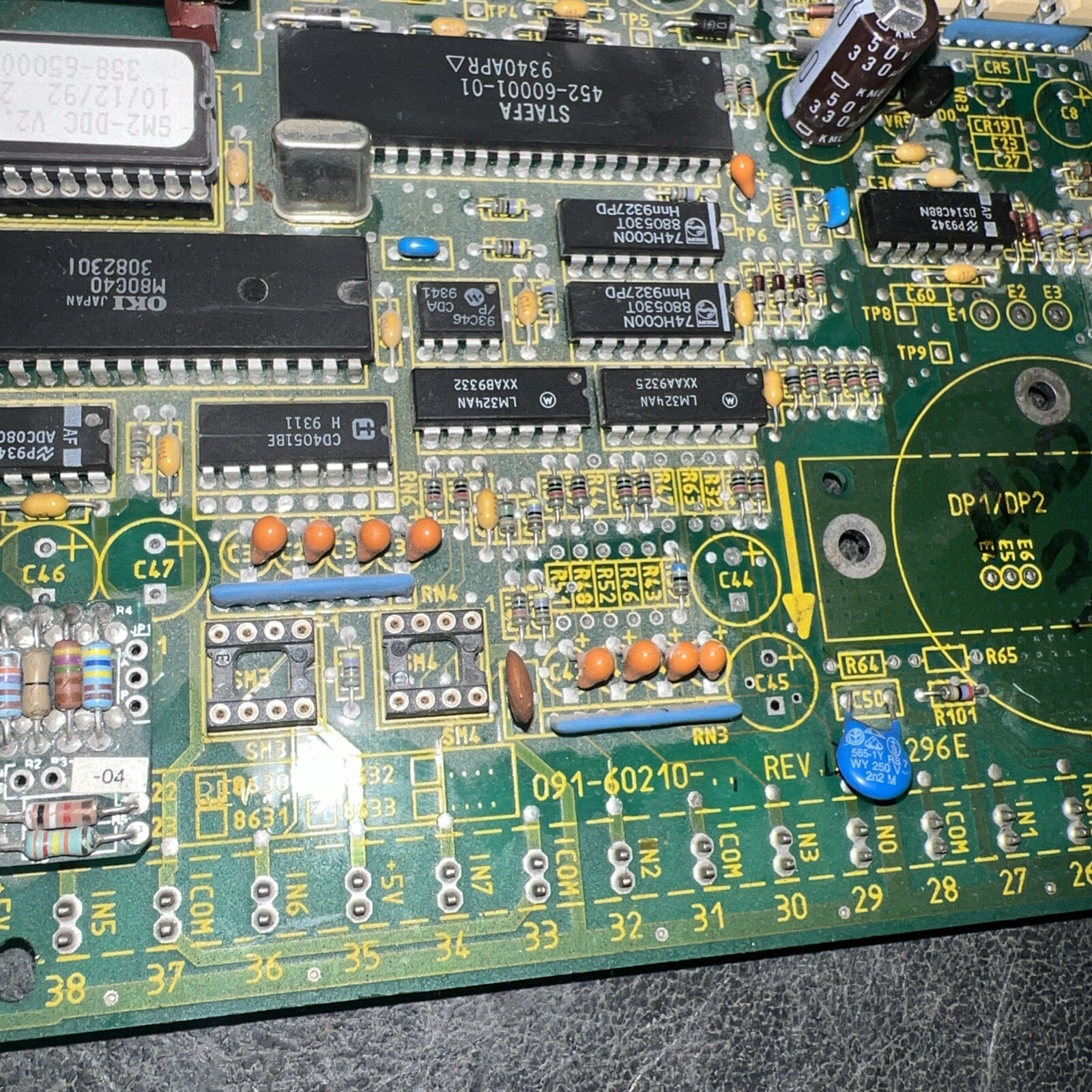 Siemens 091-60210-84 PC Board Smart II 2 Heat Pump 21296E REV. D ( UNTESTED )