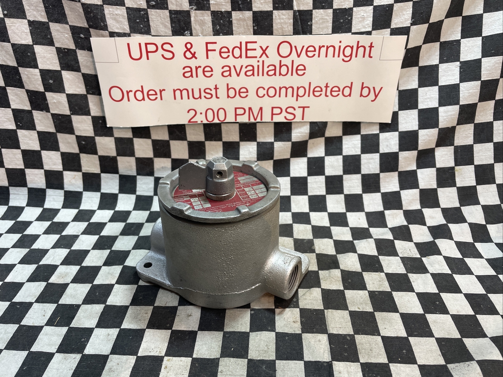 CROUSE-HINDS FSPC216, Enclosure and Snap Switch, ShipSameDay#1374P1