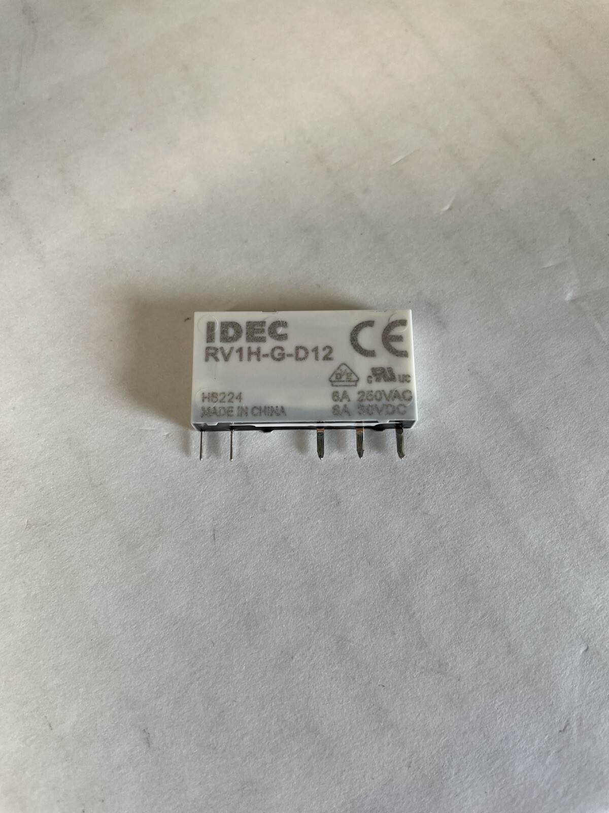NEW IDEC RV8H-L-AD12 relay 12-24v ac/dc set up as 12 volt coil