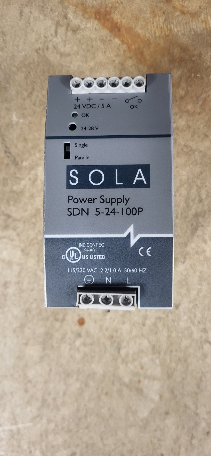 Allen-Bradley 22F-B2P5N103 AC Drive 0.5HP 0.4kW 240V 3PH in/Out & Power Supply.