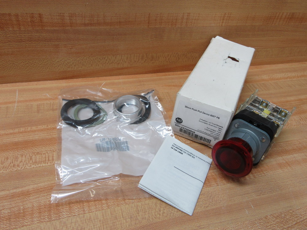 Allen Bradley 800T-FXTQ24RA5 Push Button W/(2) 800T-XD4, (1) 800T-Blank