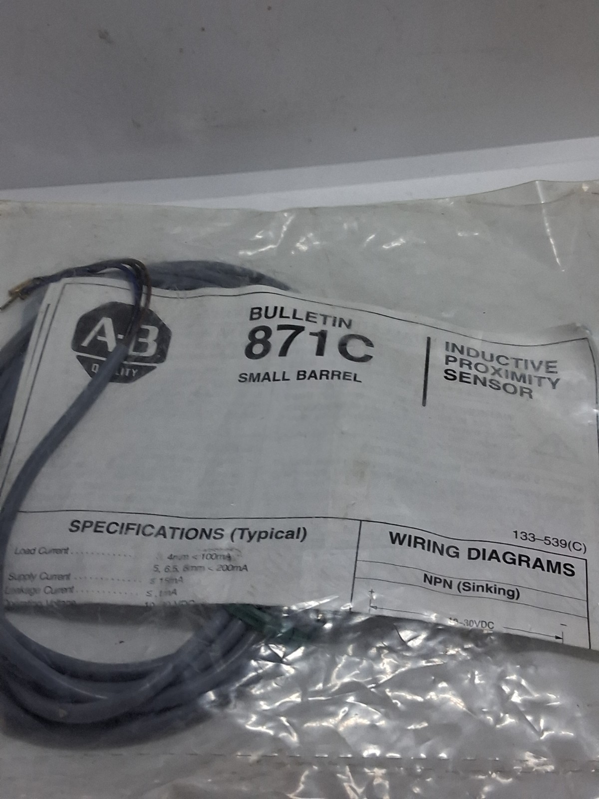 ALLEN BRADLEY 871C-DM1NP4-E2 PROX SENSOR 10-30V 200MA NO SEN0.8MM SE A NIB