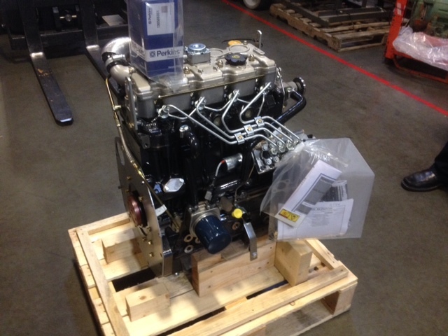 PERKINS NEW 404D-22T ENGINE –