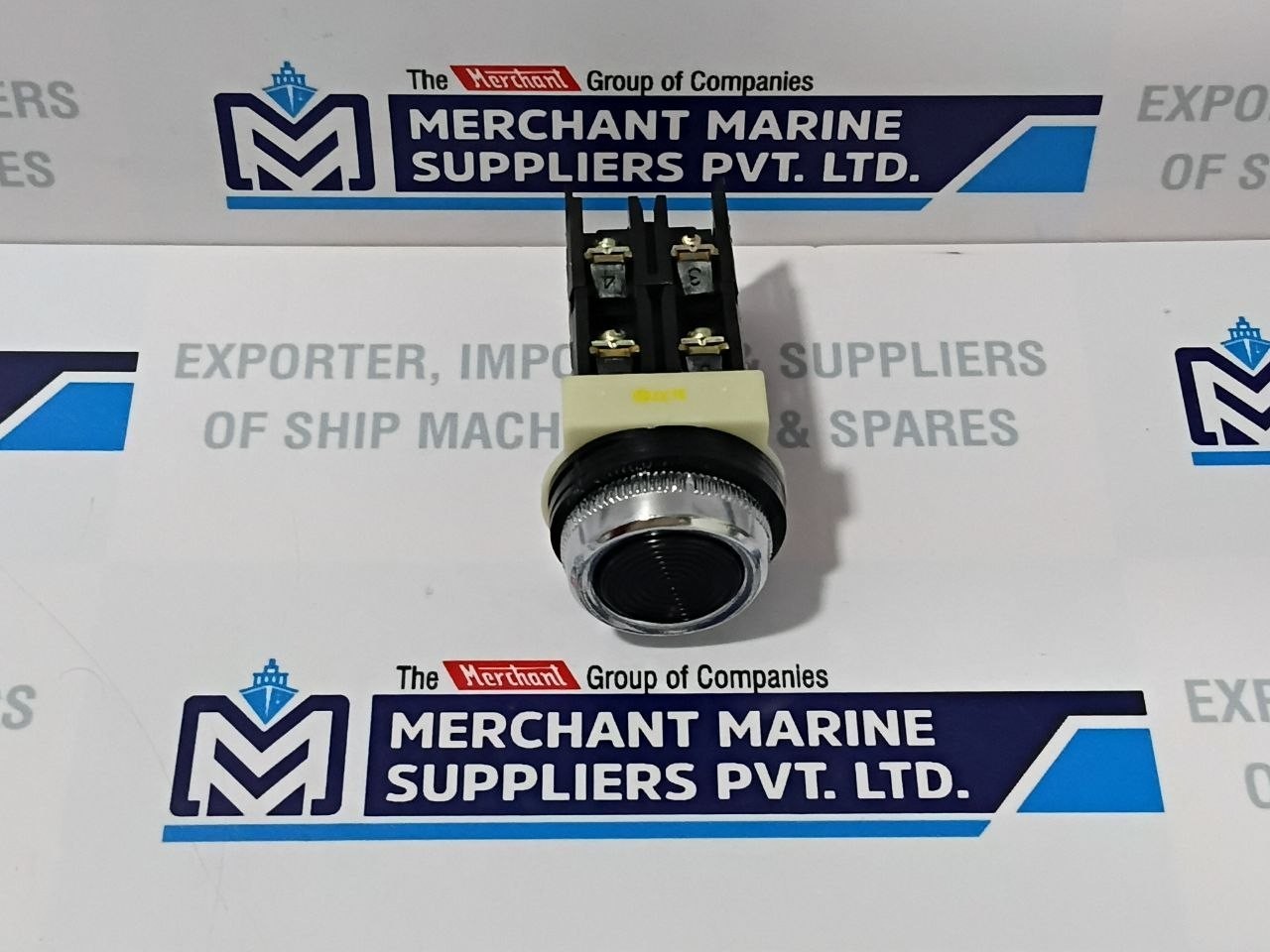 Fuji Electric AH30-F Black Push Button 10A 600V AH30-FB22 2A2B