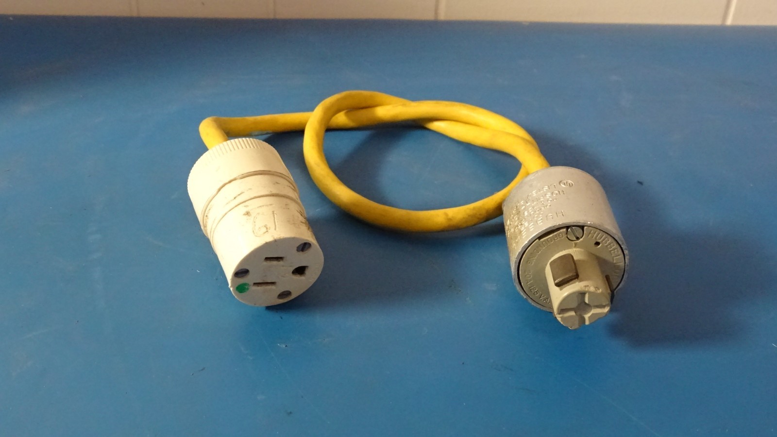 Hubbellock 20A 125V Grounded Hospital & 5-15R Hospital Grade