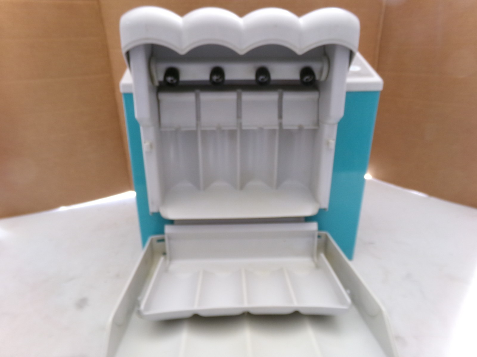 KAVO QUATTROCARE 2104A DENTAL HANDPIECE LUBRICATION CLEANING SYSTEM
