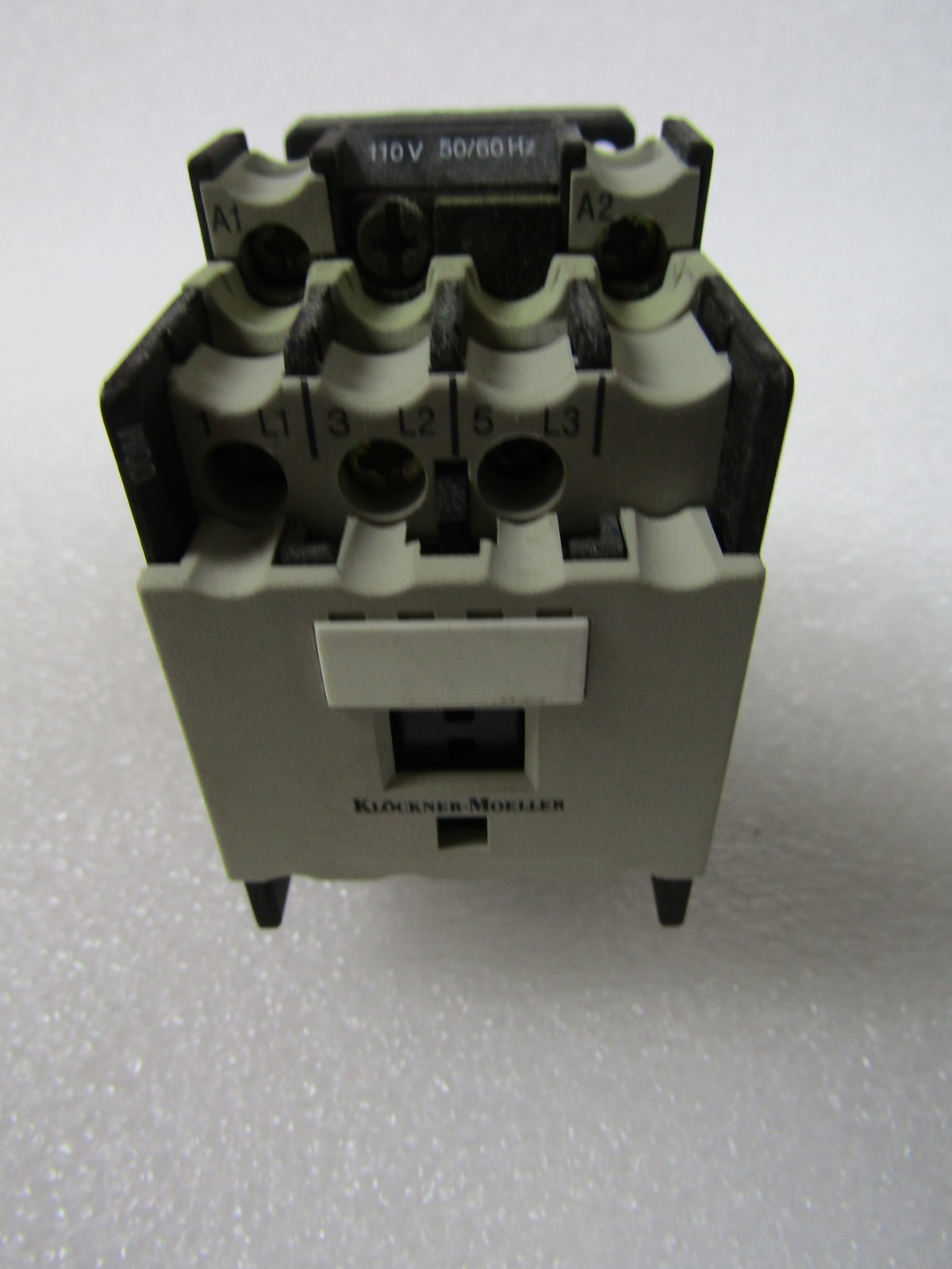✌️KLOCKNER MOELLER DIL00 M 3 POLE CONTACTOR COIL 110VAC