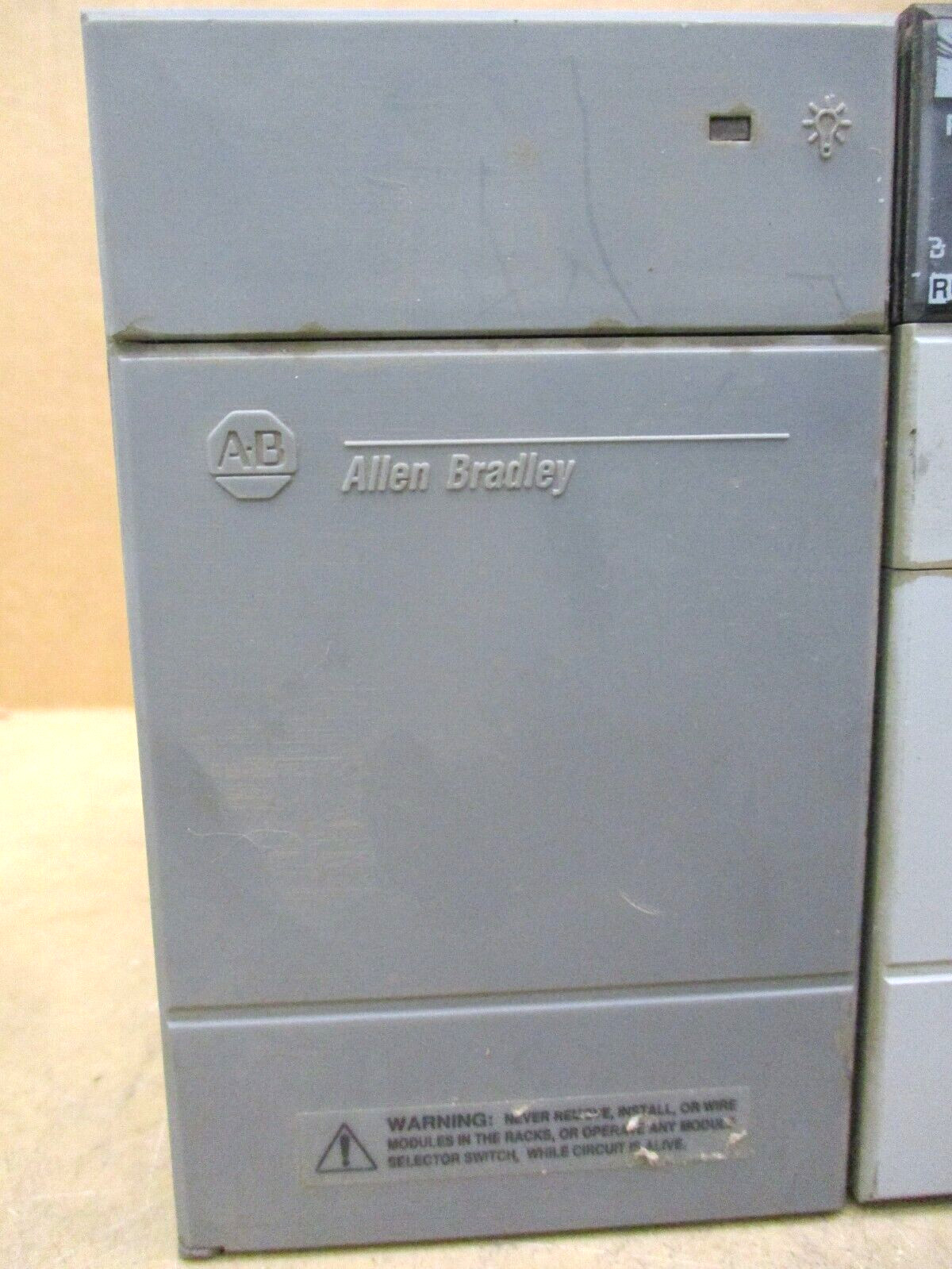 Allen-Bradley SLC 500 1746-P3 Ser A SLC 5/04 CPU 1747-L542 48663GN