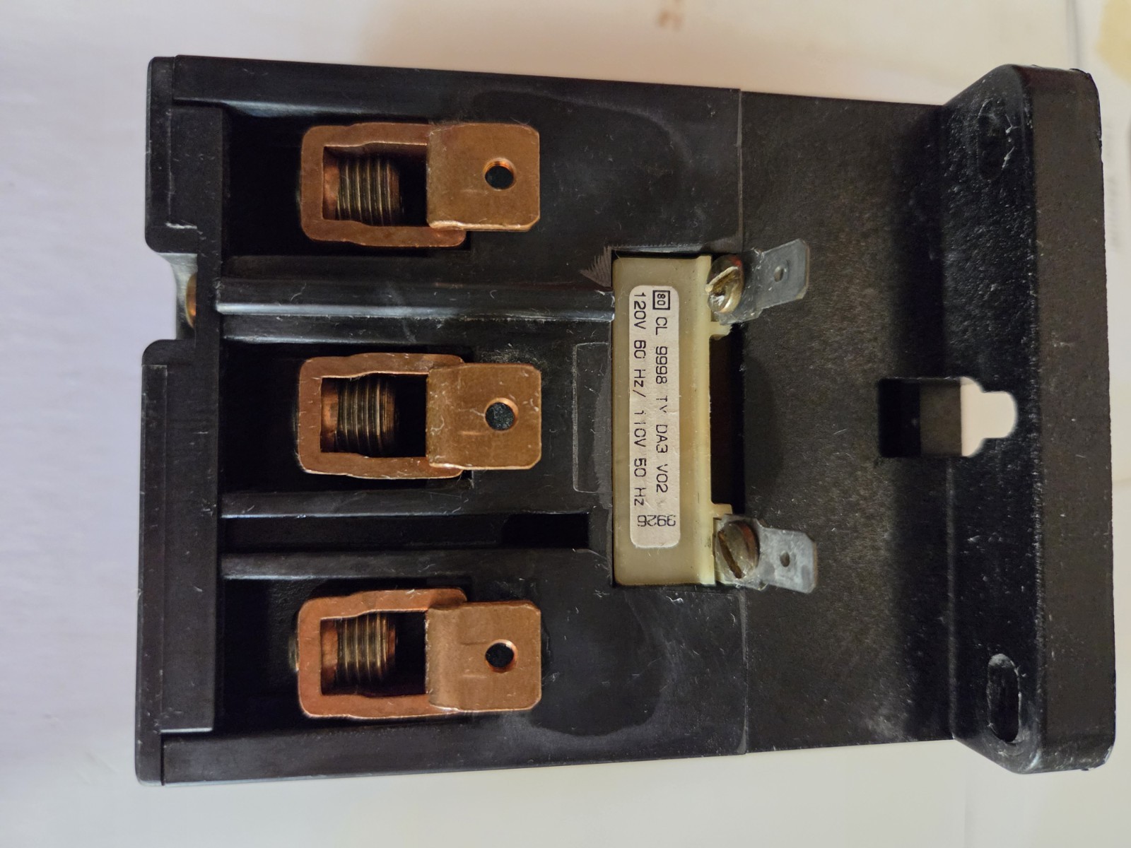 Square D Class 8910 Type DPA73V02 Definite Purpose Contactor 3 Pole A4681IPL