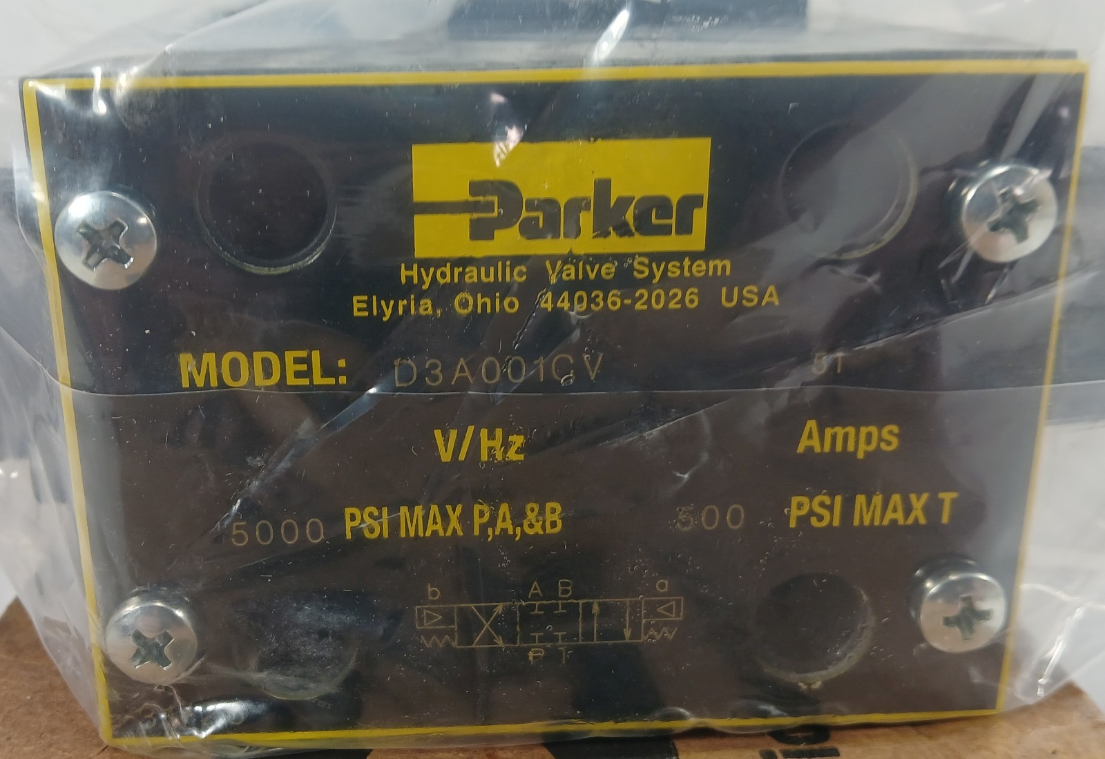 1 NEW PARKER D3A001CV PILOT OPERATED DIRECTIONAL CONTROL VALVE NIB *MAKE OFFER*
