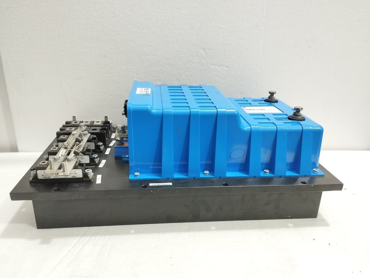 151X1233DB01SA01R GE Energy Power Converter New Without Box 1pc