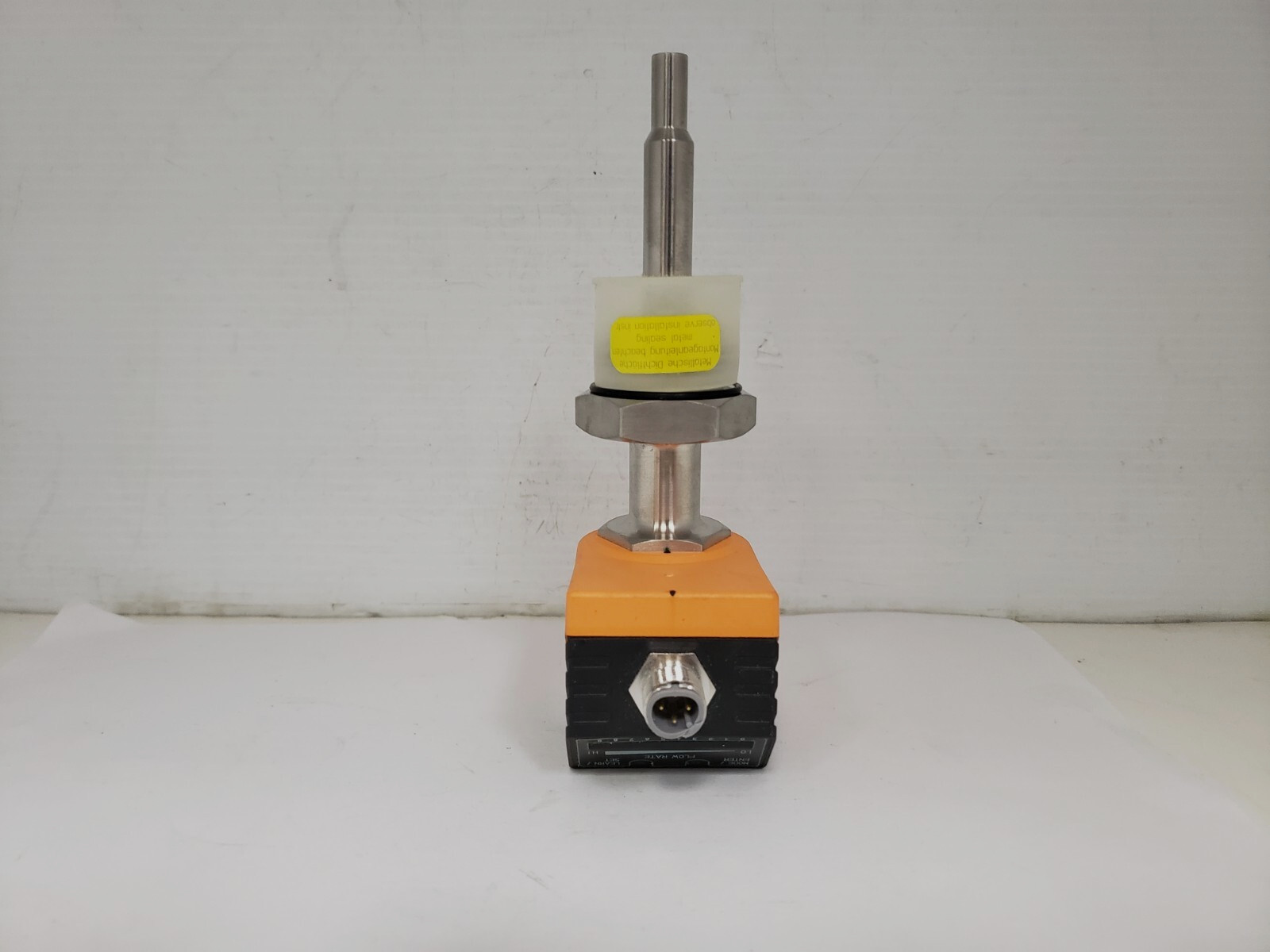IFM ELECTRONIC SIS30ABBFPKG/US FLOW SWITCH 20-36 VDC 4 PIN (SI2000) NNB