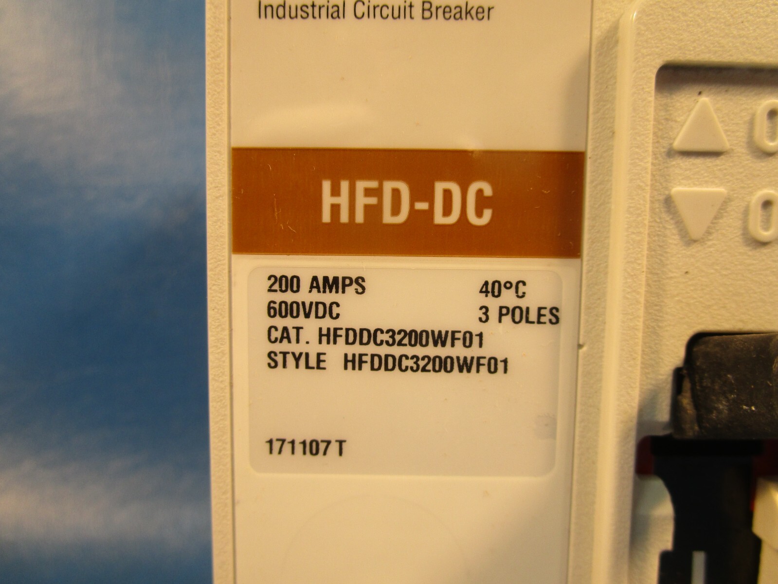Eaton HFDDC3200WF01, Molded Case Breakers (MCCBs) HFD 3P 200A 600V 50/60Hz 3Ph F