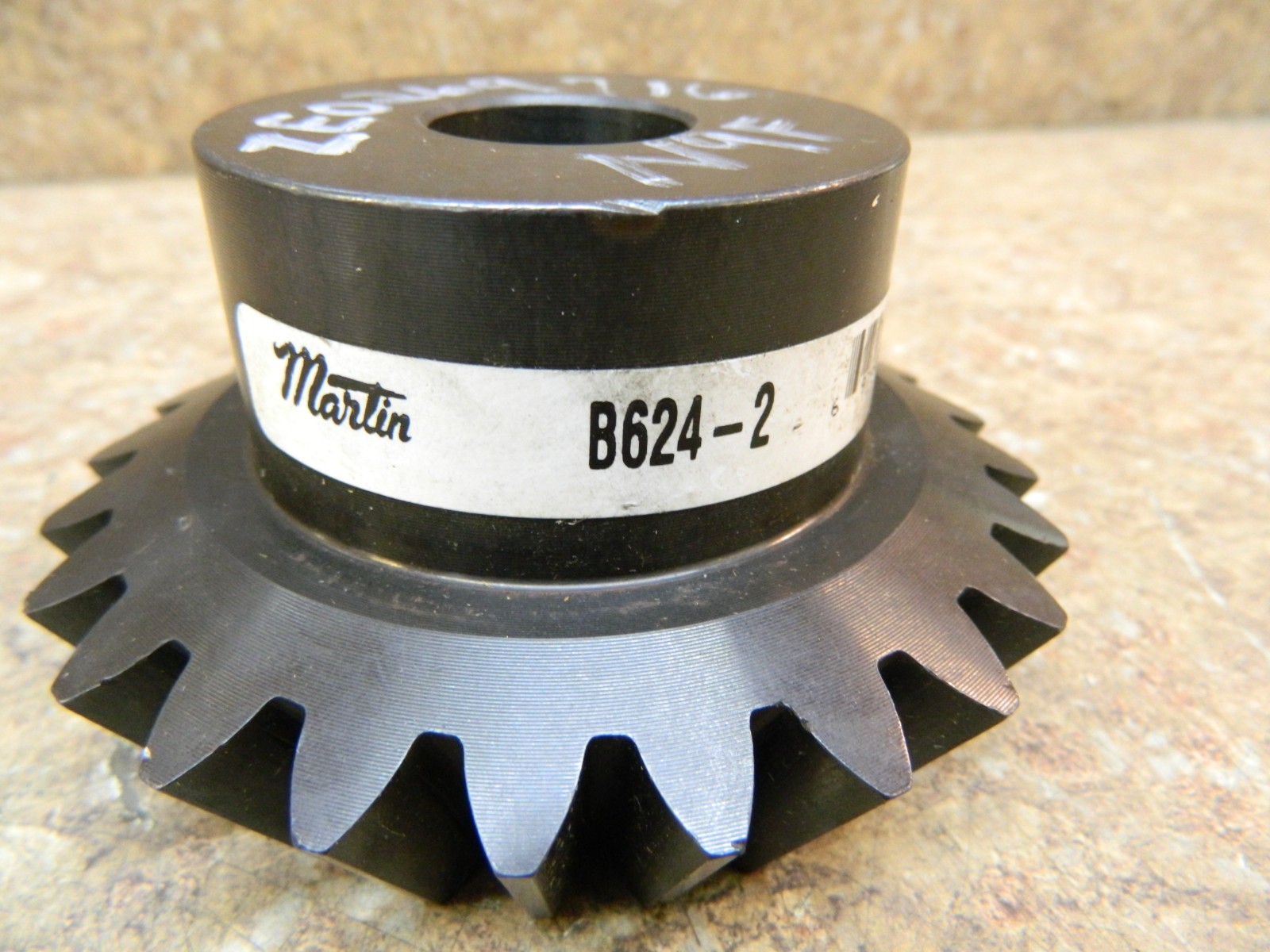 MARTIN B624-2 Bevel Gear 20 Deg. 24 Teeth 1″ Bore